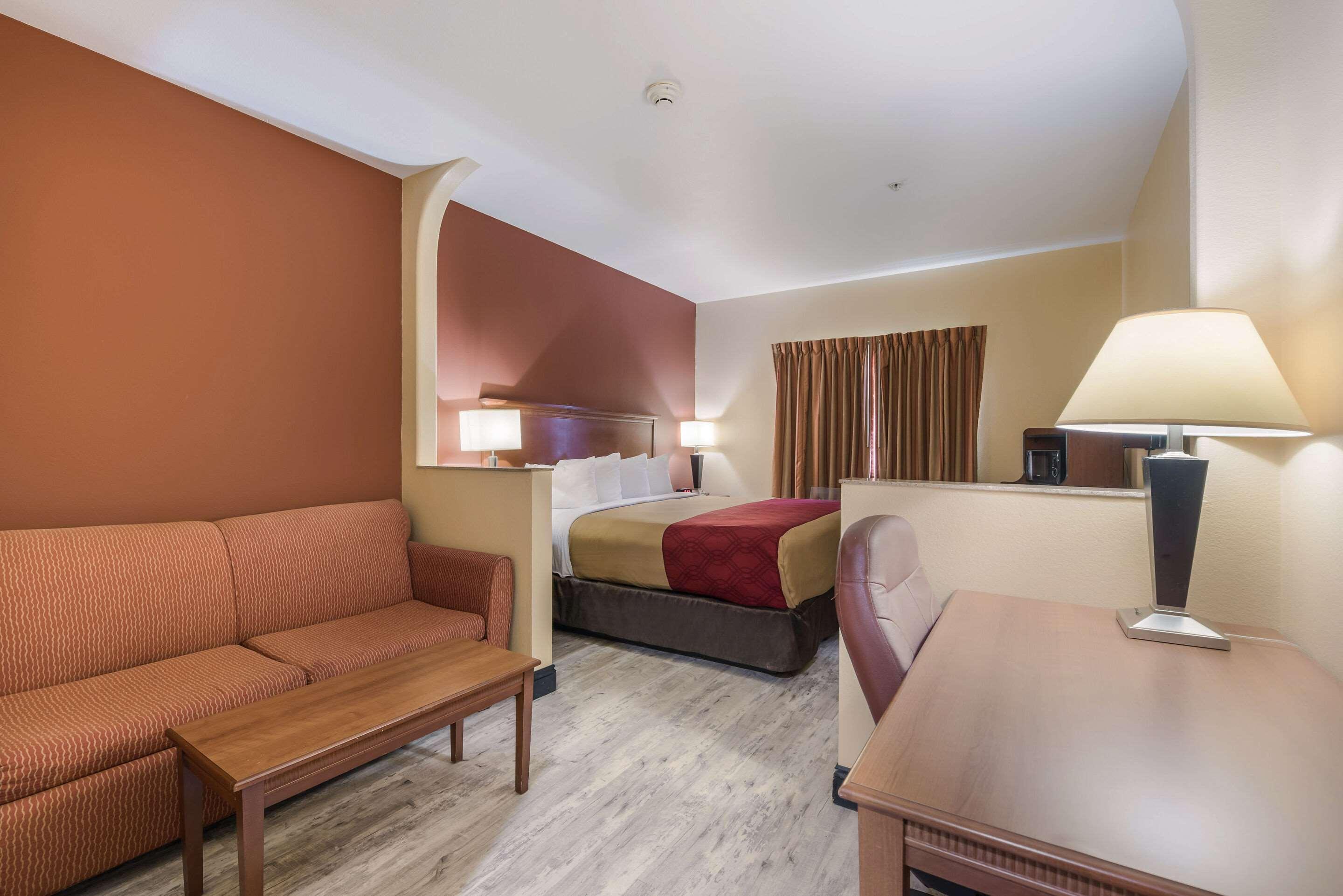 Econo Lodge Inn & Suites Little Rock Sw Eksteriør billede